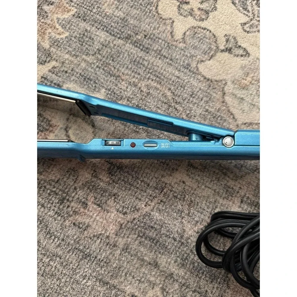 BaBylissPRO Nano Titanium Ultra-Thin Hair Straightener